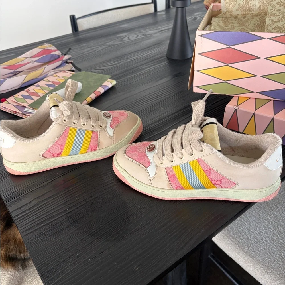 Gucci Beige and Pink Sneakers with Colorful Stripes - Picture 2 of 8